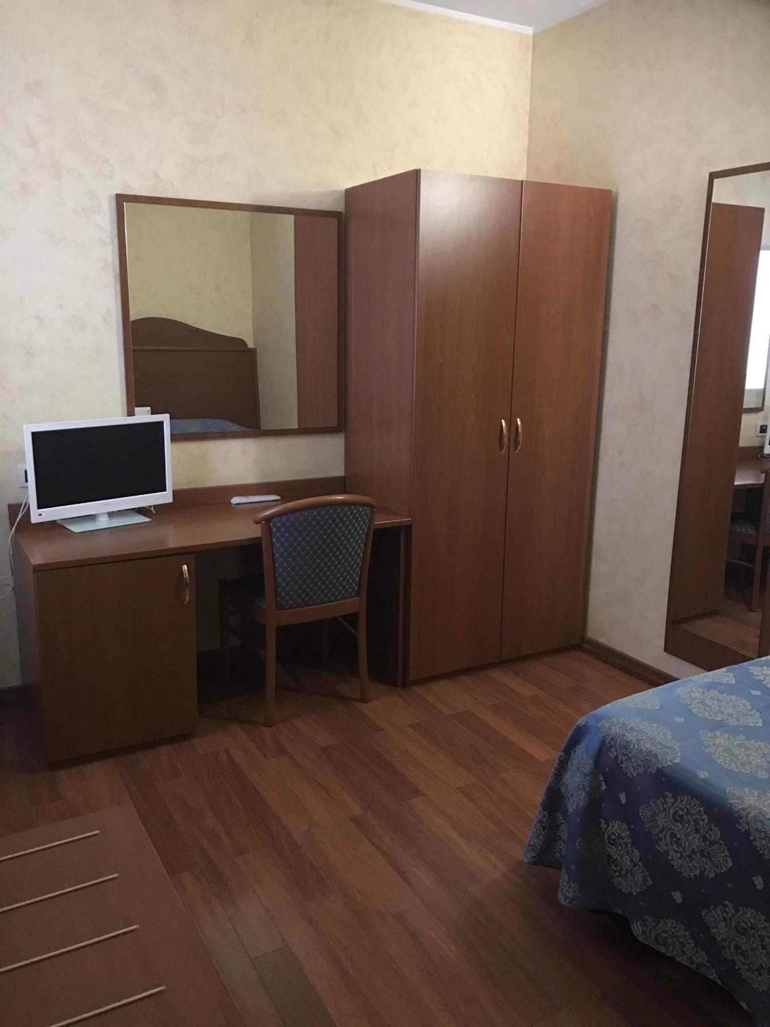 Hotel Rigolfo Moncalieri Eksteriør billede