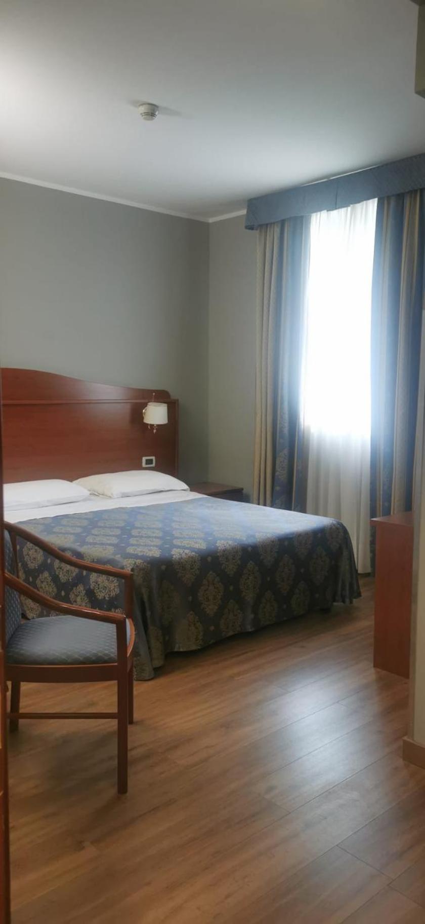 Hotel Rigolfo Moncalieri Eksteriør billede