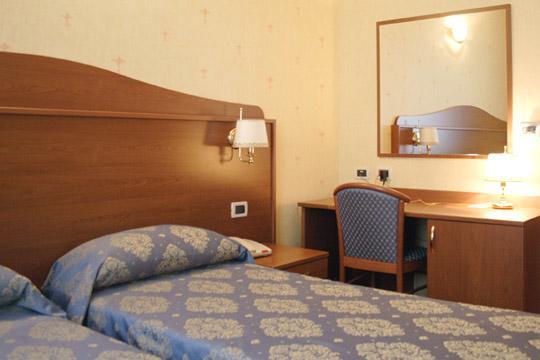 Hotel Rigolfo Moncalieri Eksteriør billede